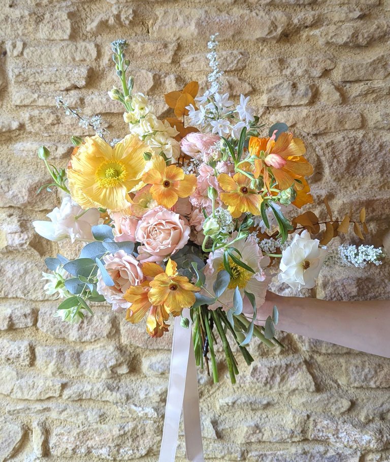 Bouquet de printemps coloris pastels joyeux